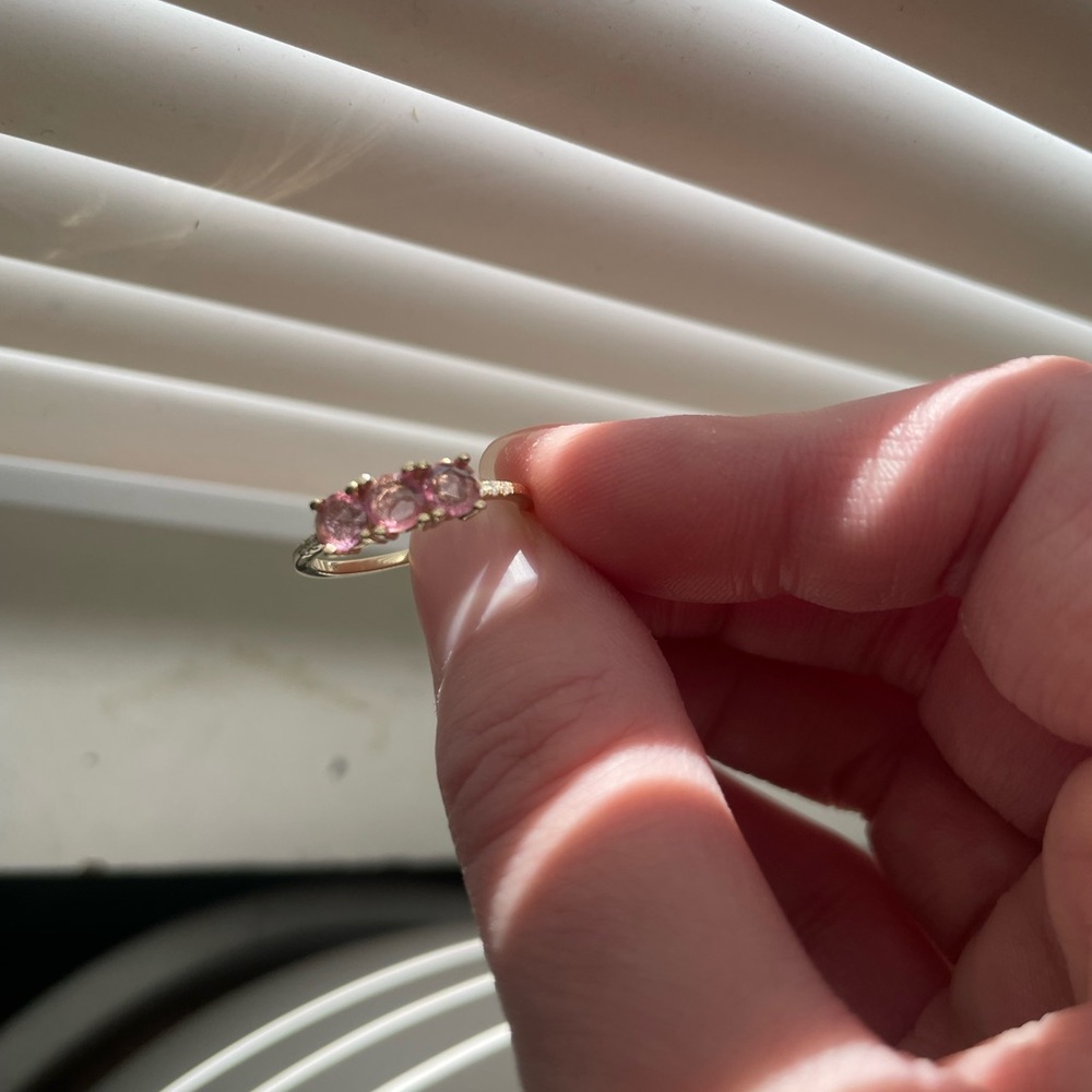 Catbird La Vie en Rose pink sapphire ring - Picture 4 of 4